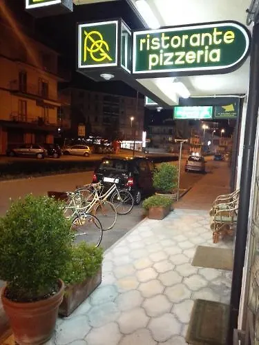 酒店 Ristorante Grace 维博瓦伦蒂亚