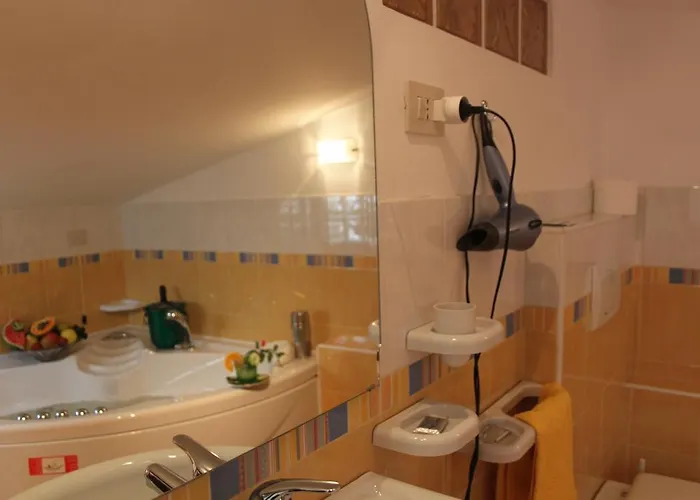 酒店 Ristorante Grace 维博瓦伦蒂亚