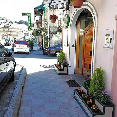 Ristorante Grace فندق 3*